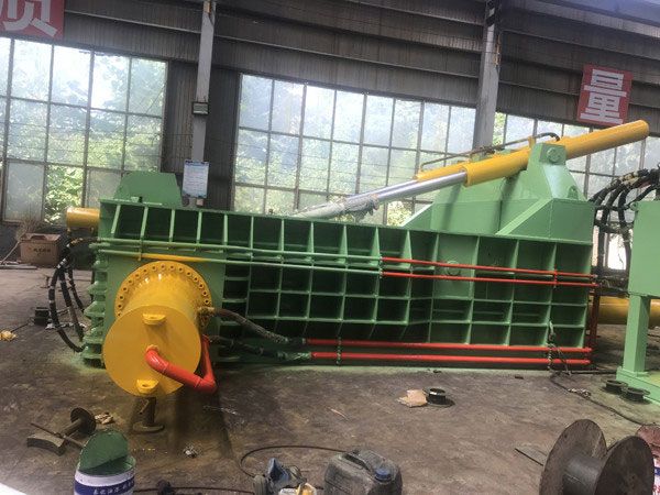 金屬打包機(jī)